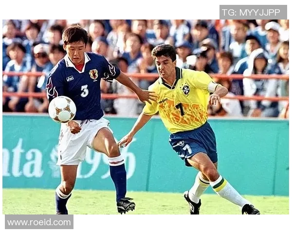 贝贝从足球新星到世界顶级球员的成长之路与辉煌成就