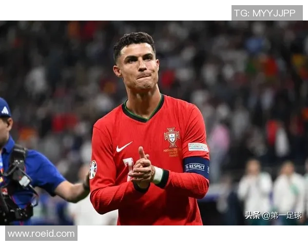 足球场上闪耀的星辰 各大球星精彩瞬间及个人成就全解析